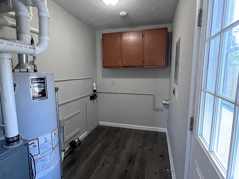 623 S Logan St — Photo 10