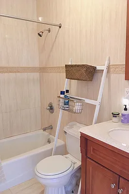 Rented by Virtual Real Estate | media 12