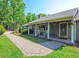 250 Cedar St, Sturbridge, MA 01518