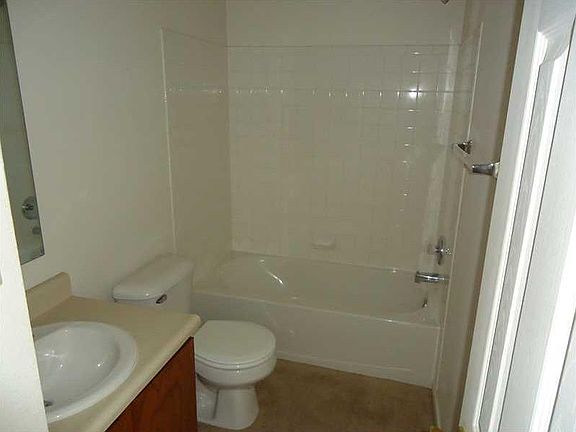 3rd image of 943 Shenandoah Way #1494