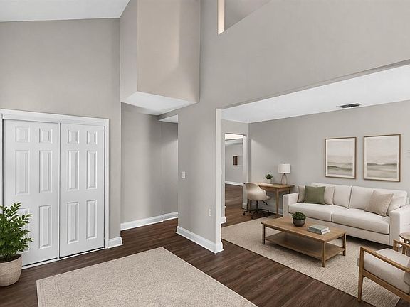 3rd image of 3918 PINE BREEZE ROAD S
