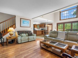 36 Auburn Rd, Hooksett, NH 03106