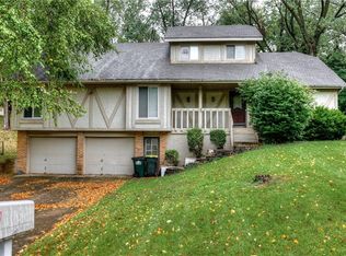 5605 NW Verlin Dr, Parkville, MO 64152