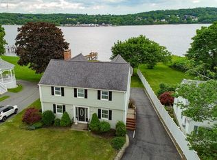 2380 Riverside Ave, Somerset, MA 02726