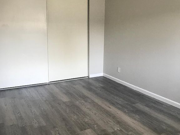4th image of 9947 De Soto Ave #31