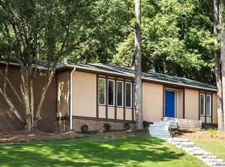 6233 Rushingbrook Dr, Raleigh, NC 27612