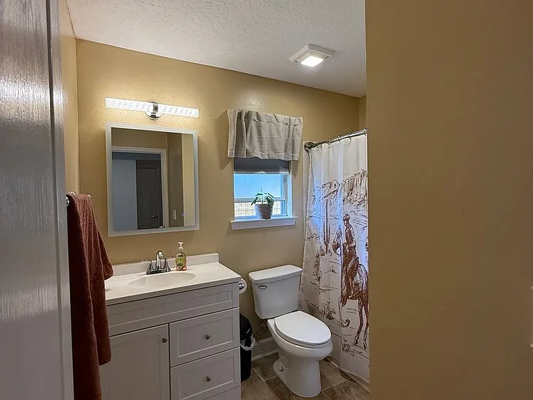 2204 Whits Manor Rd — Photo 17
