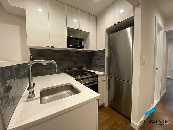 4th image of 511 E 12th St APT 2F