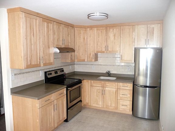 3rd image of 630 7th Ave