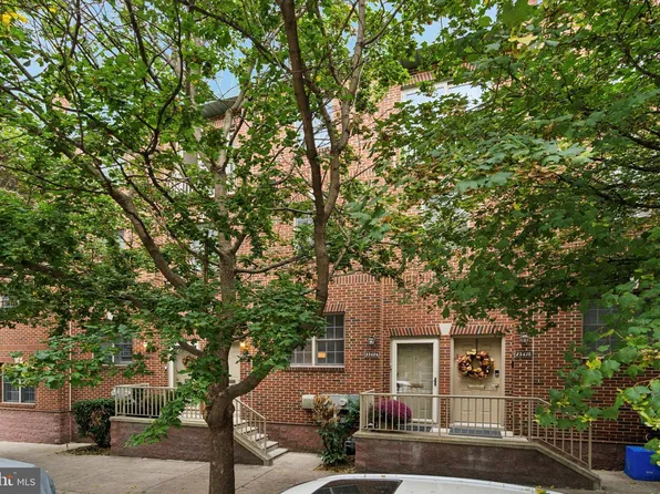 2347 Wallace St #A, Philadelphia, PA 19130