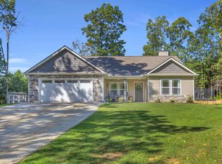 519 Shane Ln, Wellford, SC 29385