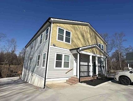 1st image of 608 Branch St #608