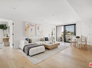 4506 Dockweiler St #402, Los Angeles, CA 90019