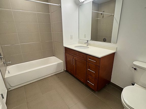 5th image of 116 37th St #606