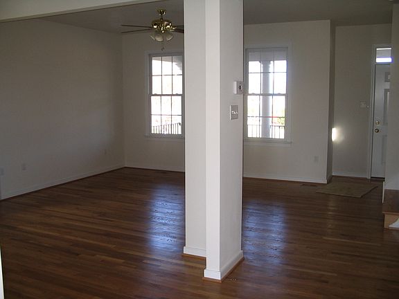4th image of 1727 Idlewood Ave