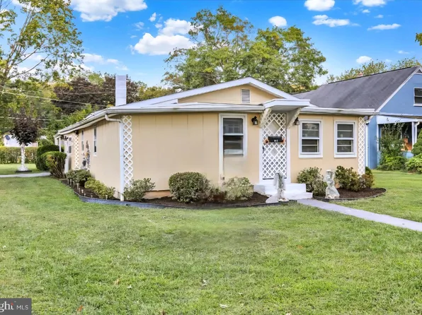 335 Montgomery Ave, Reading, PA 19606