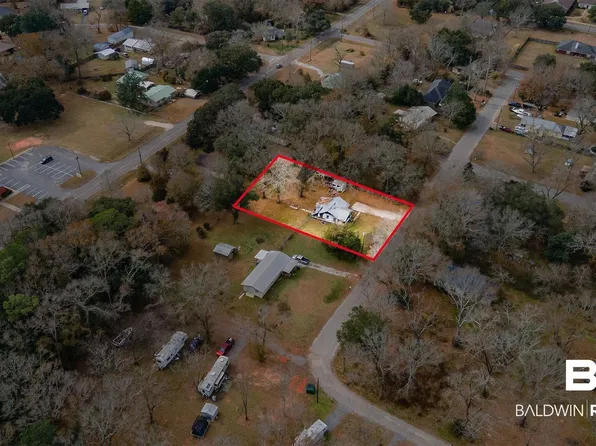 12595 Pecan St, Grand Bay, AL 36541
