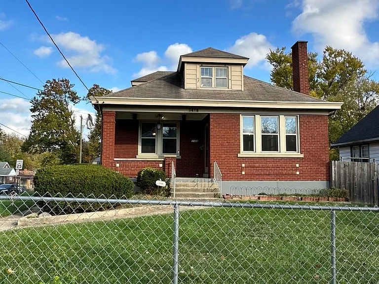 3468 Mayfair Ave — Photo 2