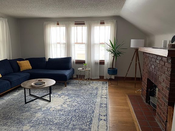 5th image of 160 Dundee St Floor 1