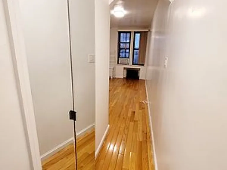 73 Lexington Ave #A2 — Photo 2