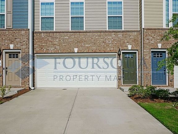3rd image of 107 Cross Country Way