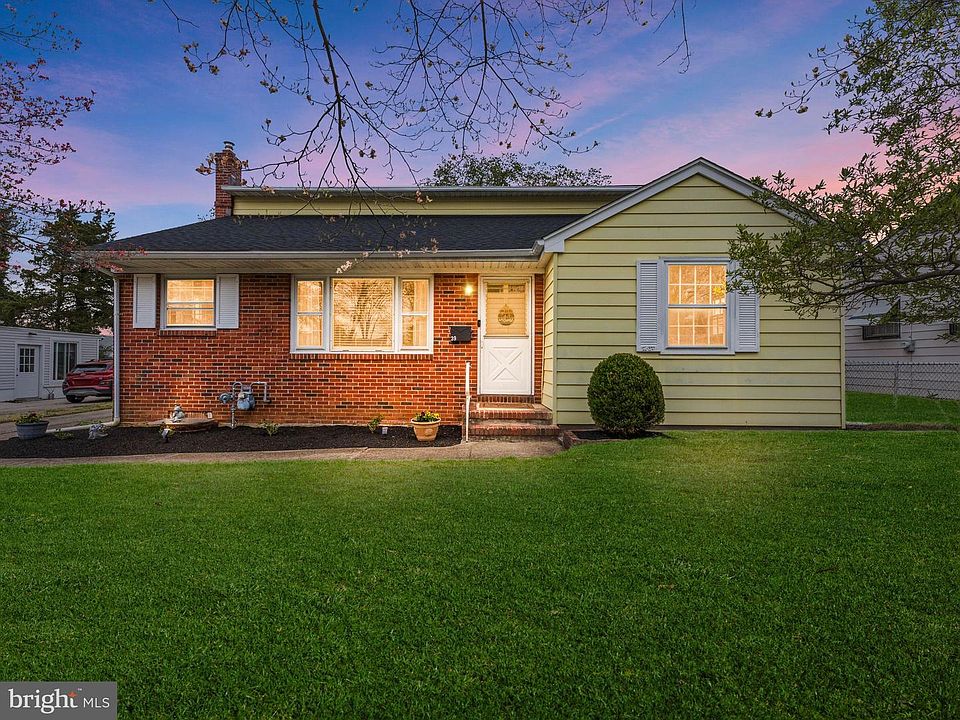 1st image of 39 Newell Ave