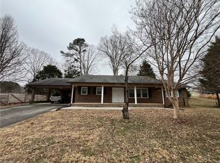 6740 Doral Dr, Tobaccoville, NC 27050
