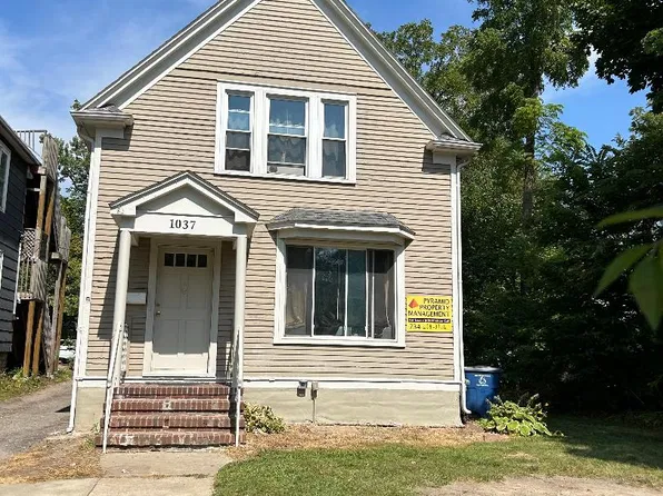 1037 Packard St, Ann Arbor, MI 48104