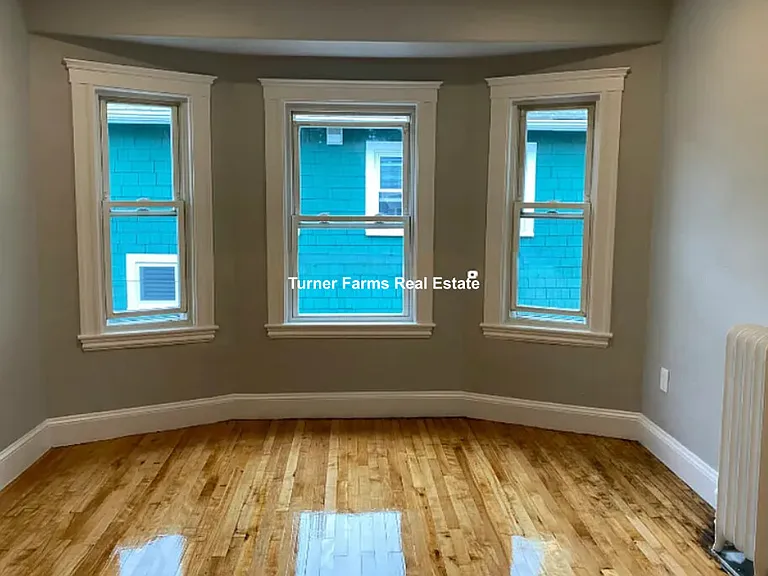 74 Frederick Ave #2 — Photo 5