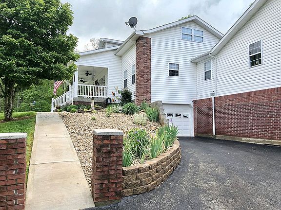 Side view/basement garage