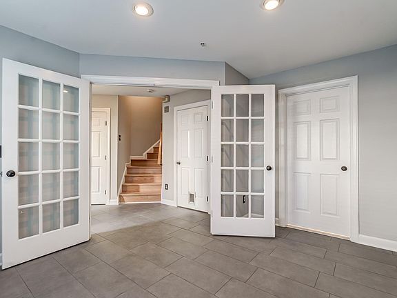 3rd image of 5820 Pearson Ln