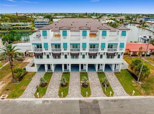 11801 1st St E, Saint Petersburg, FL 33706