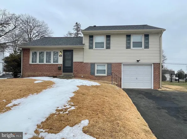 237 Talbot Dr, Broomall, PA 19008