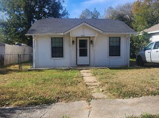 236 S Center Ave, Shawnee, OK 74801