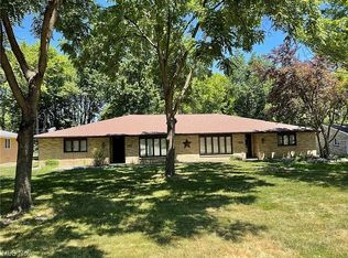 21224 Albion Rd, Strongsville, OH 44136