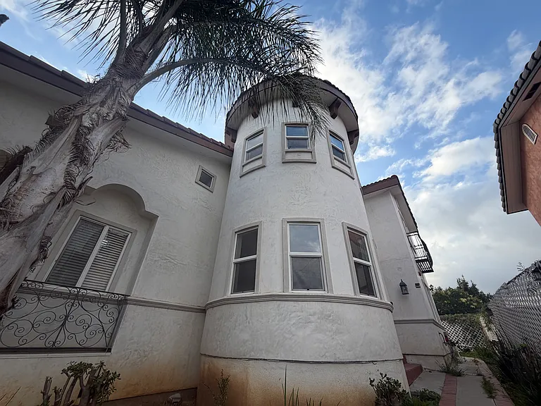 7425 Berne St — Photo 9