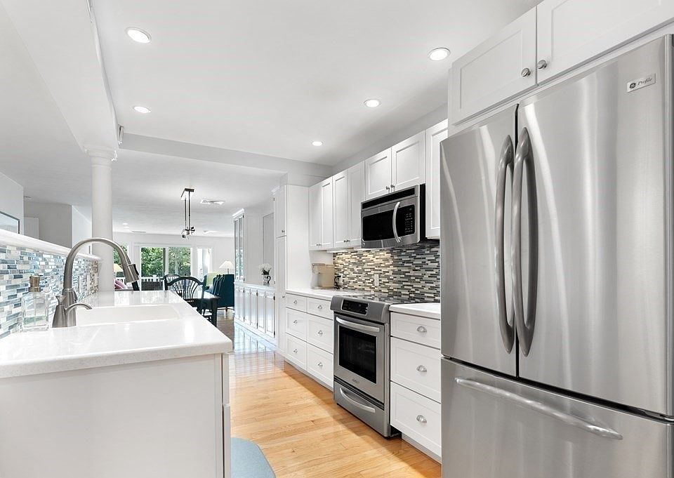 1st image of 106 Cliffside Dr #386