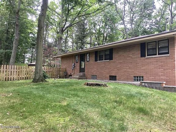 3rd image of 5475 W Hazelwood Dr