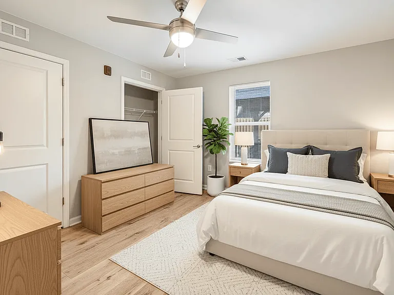 Hawkins Pointe — Photo 43