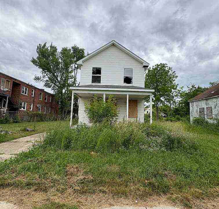 4298 Belvidere