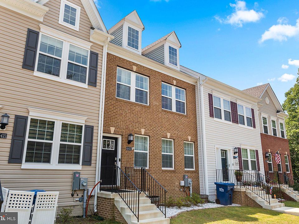 1st image of 45423 Englewood Way