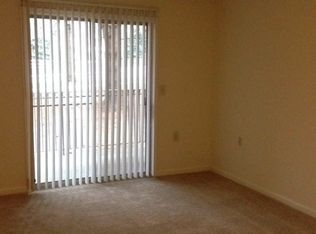 9804 Gable Ridge Ter APT O, Rockville, MD 20850