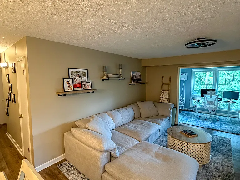 9937 Oakton Terrace Rd — Photo 17