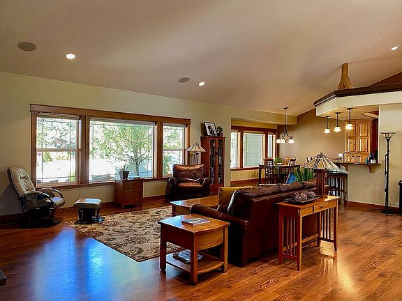 Main Floor Living