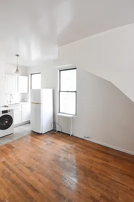 Rented by The Agency | media 4