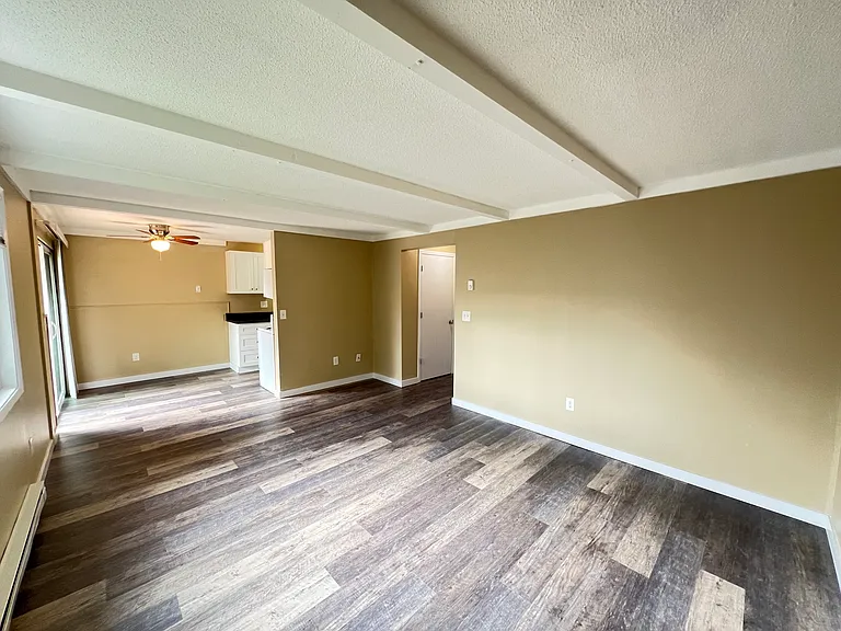 12517 47th Ave SW #14 — Photo 2