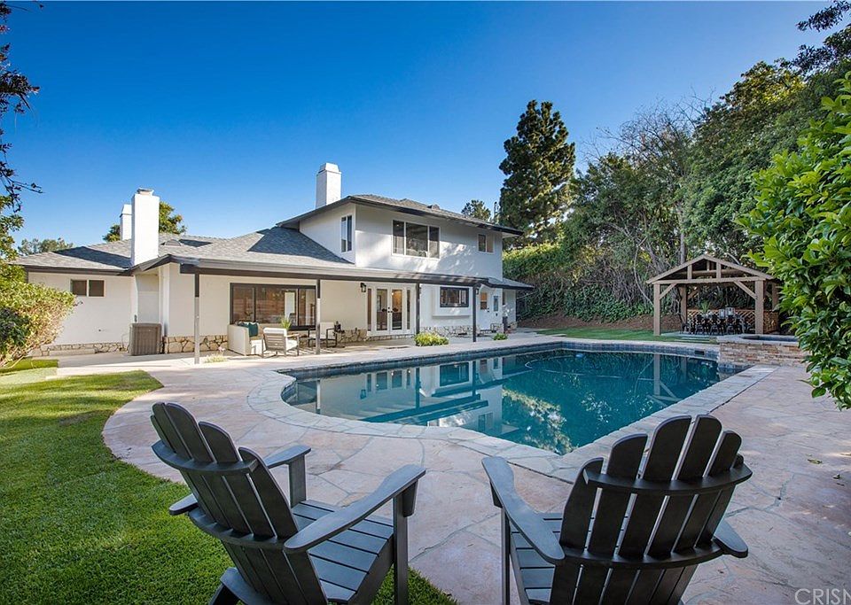 1st image of 5761 Larryan Dr