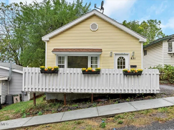 831 7th Street, Rensselaer, NY 12144