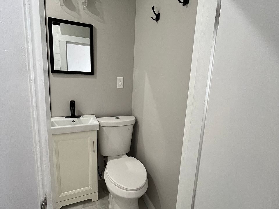 1st image of 222 W Saint Louis St #B