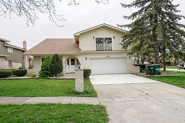 1st image of 14546 S Mallard Dr